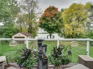 Hugo Home, Direct Lake Access & Private Dock!