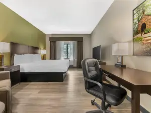 Best Western Plus Franciscan Square Inn and Suites Steubenville