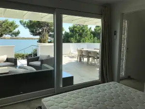 Super Villa with Private Pool in Isola Albarella by Beahost Rentals
