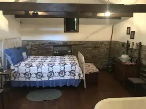 Corner George Inn Bed & Breakfast