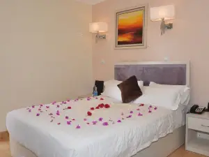 Ruth Hotel