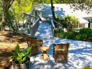 Birdwatch Cottage with River Beach Pass