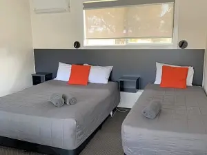 Altona Motel