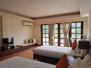 Khuru Resort