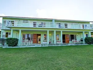 Miramar Villas, 6Br by Jamaican Treasures