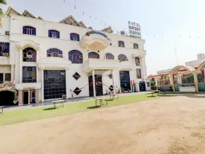 Hotel O Mukut Mahal
