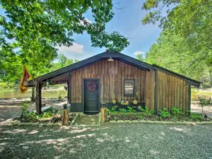 Charming Lakefront Cabin Fish, Hike and More!