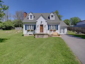 Renovated Vacation Rental in Tazewell!