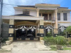 Hotel O Homestay Pakmuklis Syariah 2 Near Taman Mini Lhokseumawe