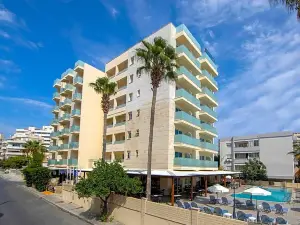 Kapetanios Limassol Hotel