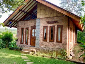 Villa Sawah 9 Pakis