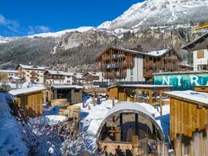 Nira Mountain Resort Futura