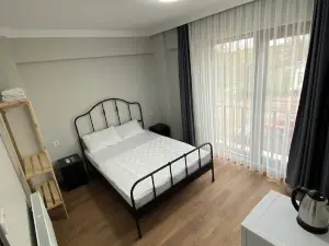 Rose Otel