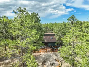 Buckskin Hideaway