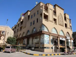 Hak Mall Suites