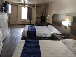 Atrium Inn