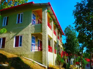 Majkhali Woods, Ranikhet, by Himalayan Eco Lodges