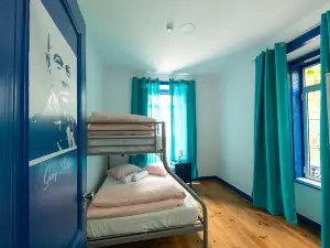Help Yourself Hostels - Parede