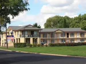 Elite Motor Inn