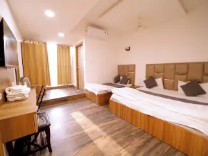 Hotel Saarthi Agra