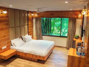 Whispering Peepul Resort