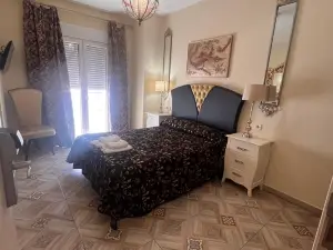 Hostal Flor de LIS- Lojo