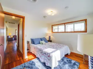弗朗西斯維爾家庭度假屋，帶私人露台和日落美景