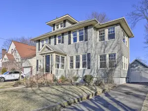 Classic Teaneck Colonial Home with A Modern Touch