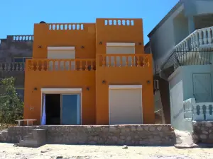 Casa Arco Iris