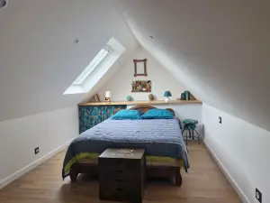 Apartment in Brittany near Sandy Beaches