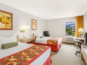 Comfort Inn & Suites Salt Lake City I-80 I-15 Downtown