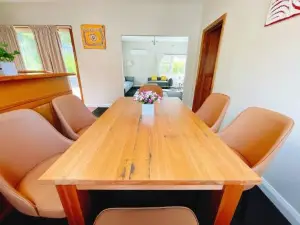 Spectacular Hobart River View Home