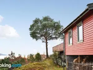 Stunning Home in Stord with 3 Bedrooms and Wifi