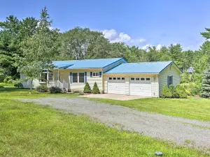Updated Family Home ~ 1 Mile to Delaware River!