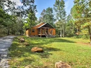 Peaceful Cabin Near Little River Canyon!