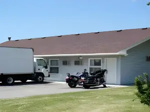 Oakdale Motel