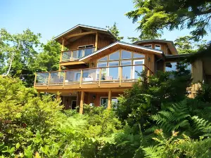 Reef Point Oceanfront Bed and Breakfast