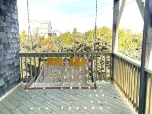 OBX beach steps away, ocean views, prvt pool/hot tub, dog friendly🐕 & game room