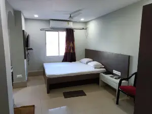 Kusum Hotel