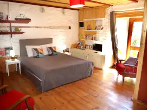 Bretagne Atypique, Dormir Dans un Ancien Couvent