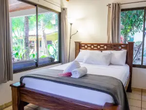 Zula Inn Aparthotel