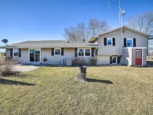 Rural Seneca House w/ Yard Near I-80
