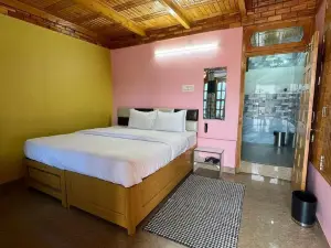 ฮิลล์ ไทรบ์ ฮิมาชัล โฮมสเตย์