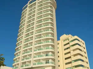 Golden Tulip Macae
