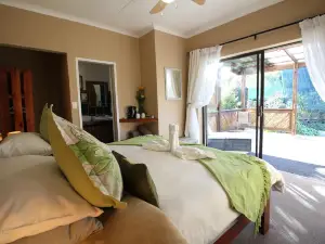 Tube n Axe Lodge and Backpackers