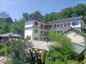 Tianchishan Qinghualai Homestay