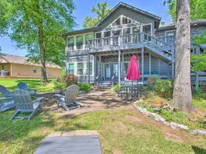 Waterfront Yantis Retreat w/ Deck & Zipline!