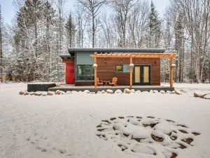 Private Hot Tub: Waterfront Home Along Eagle River