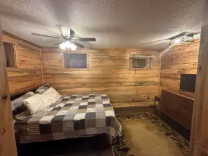 Cabin with river access