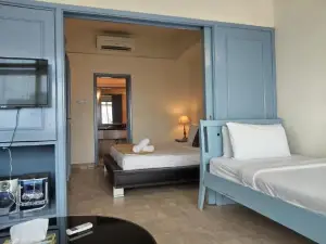 Aliza suite and service at times square